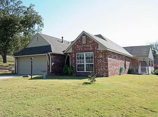 2015 W 4th Pl S, Claremore, OK 74017