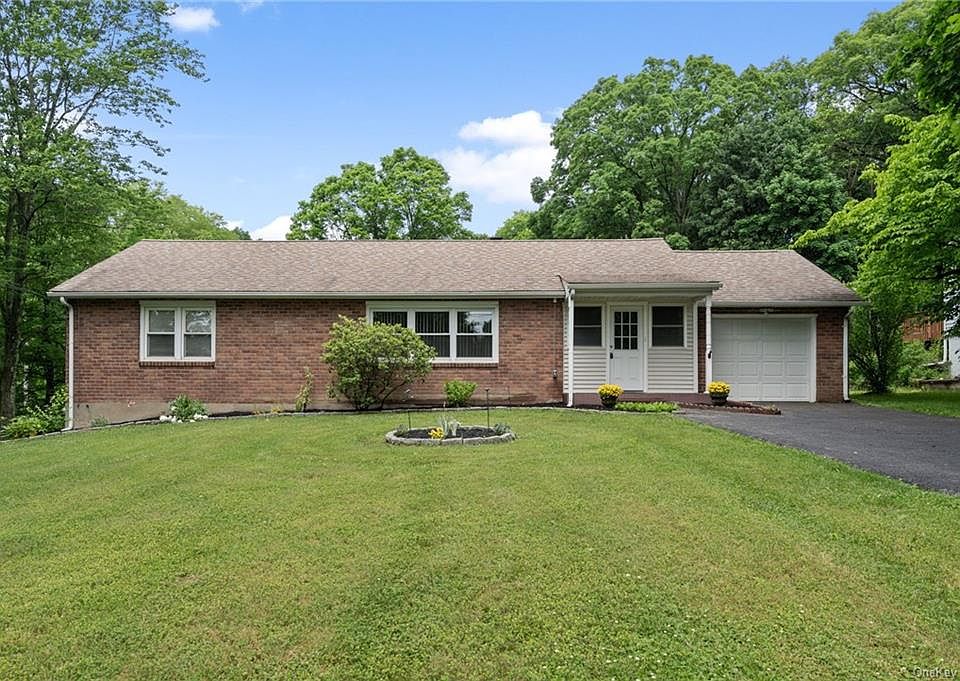 88 Chestnut Lane, Newburgh, NY 12550 MLS H6305875 Zillow