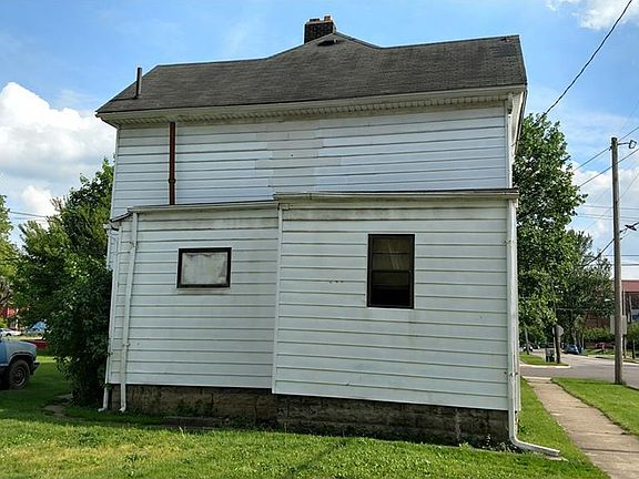 3rd image of 619 W Hopocan Ave
