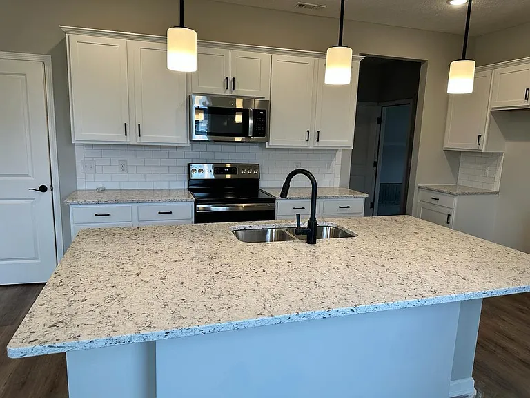 3439 Alder Ave — Photo 9