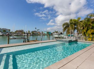 512 Johns Pass Ave, Madeira Beach, FL 33708