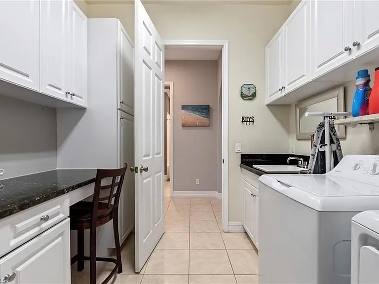 6051 Shallows Way — Photo 32