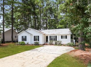 221 Breezewood Ln, Clayton, NC 27520
