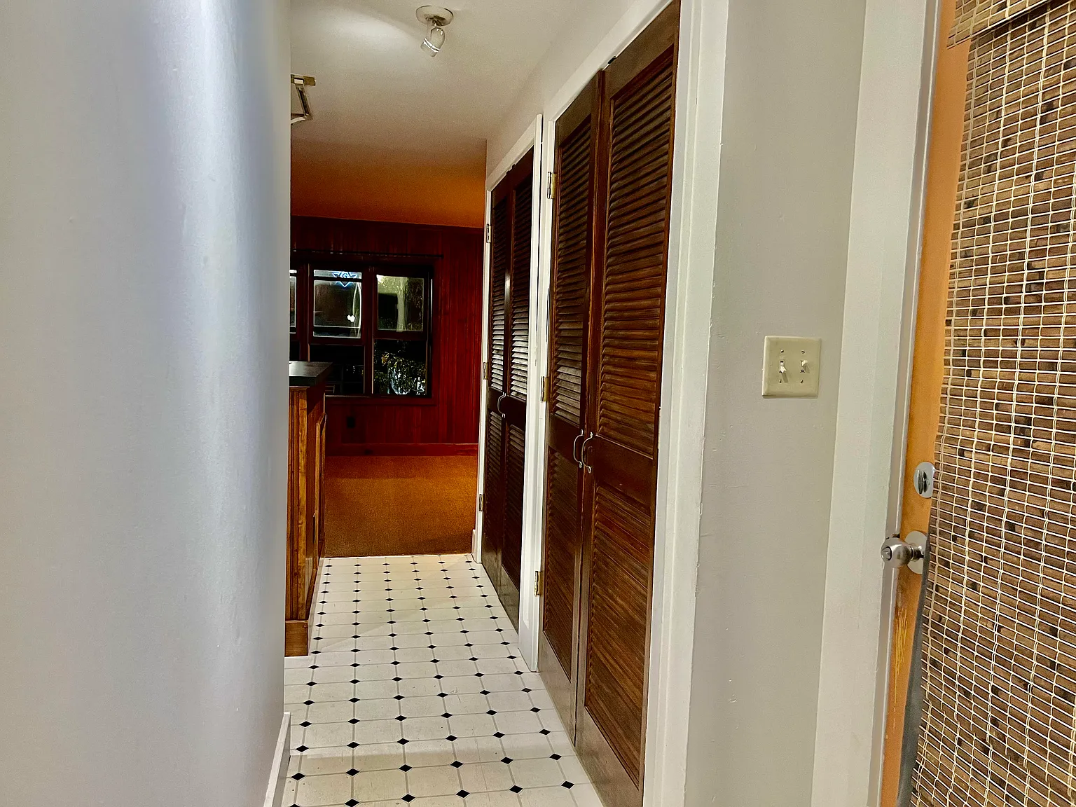 1 bed, 628 sqft, $1,075 — Photo 2