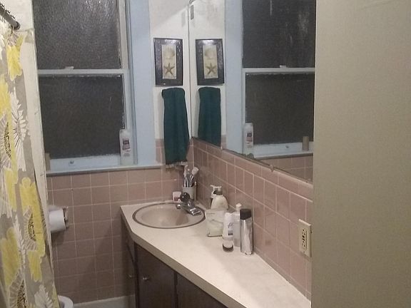 5th image of 821 Myrtle Ave #1