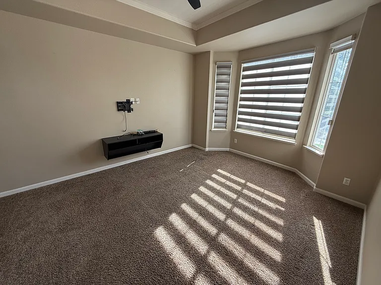 722 Summer Ln — Photo 7
