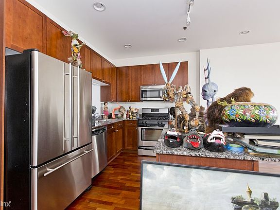 2nd image of 1464 S Michigan Ave APT 2404A