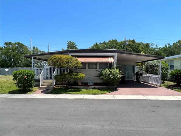 34029 Azalea Dr N, Pinellas Park, FL 33781