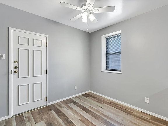 3rd image of 5578 Waterman Blvd #1W