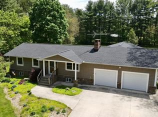 10208 River Rd, Huron, OH 44839