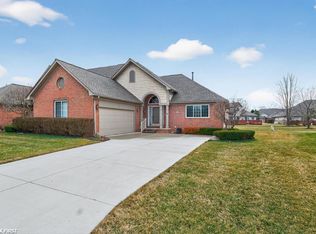 33878 Au Sable Dr, Chesterfield, MI