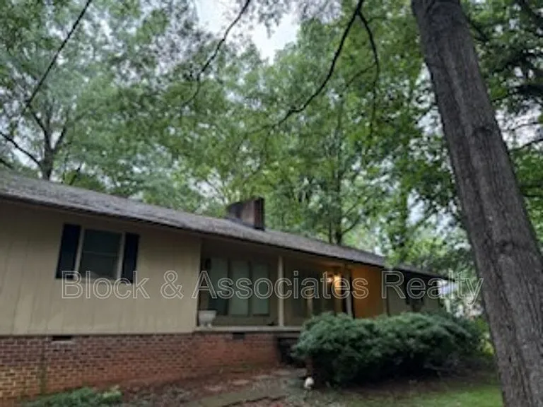 629 Mountain Rd #B — Photo 1