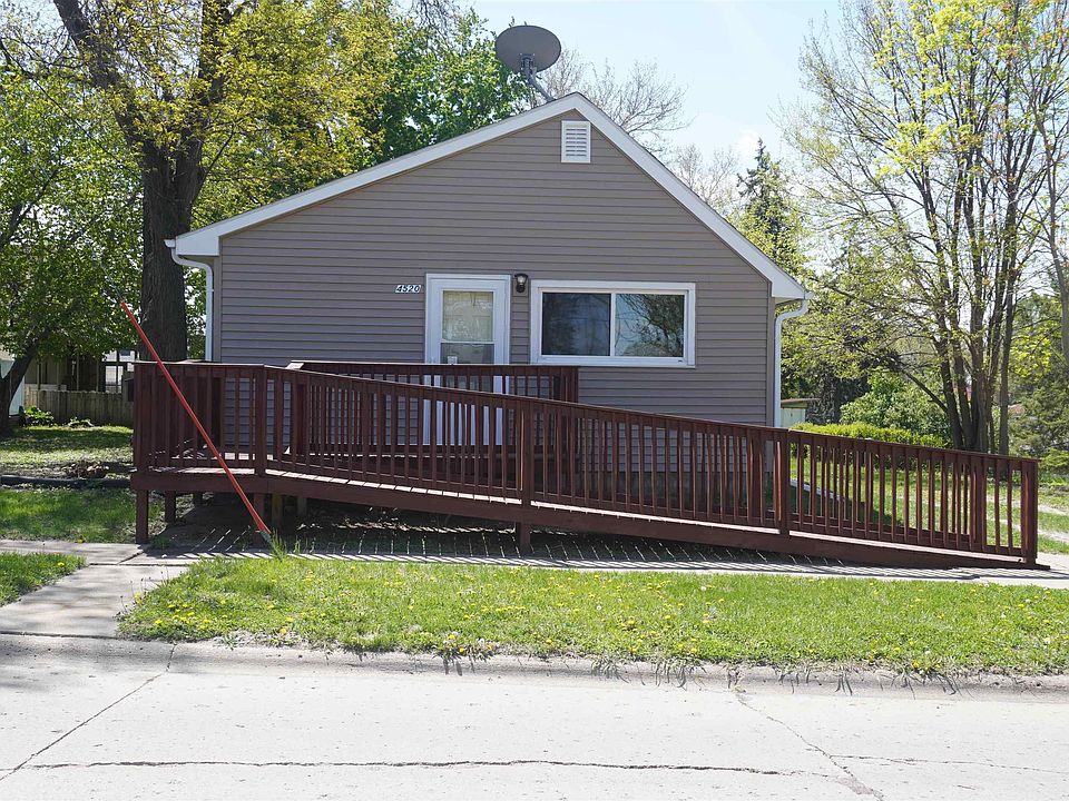 1st image of 4520 Davis Ave