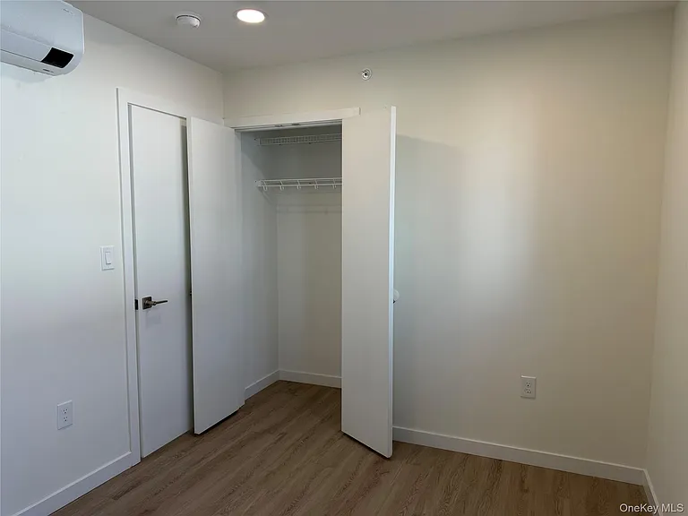 5 Colonial Dr #11 — Photo 10