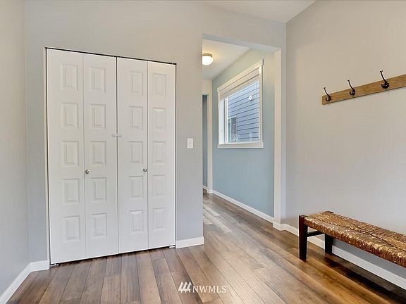 4th image of 4003 Campus Willows Loop NE