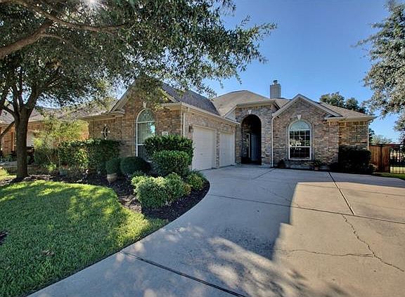 4th image of 734 Bent Wood Pl