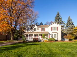 9491 Stark Rd, Livonia, MI 48150