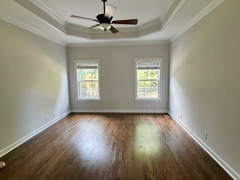 2256 Westwood Dr — Photo 11