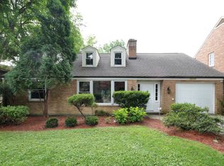3206 Hartzell St, Evanston, IL 60201