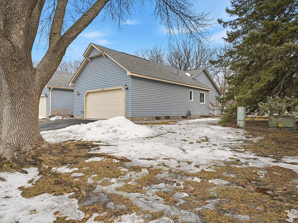 1st image of 2639 Lake Court Cir #81