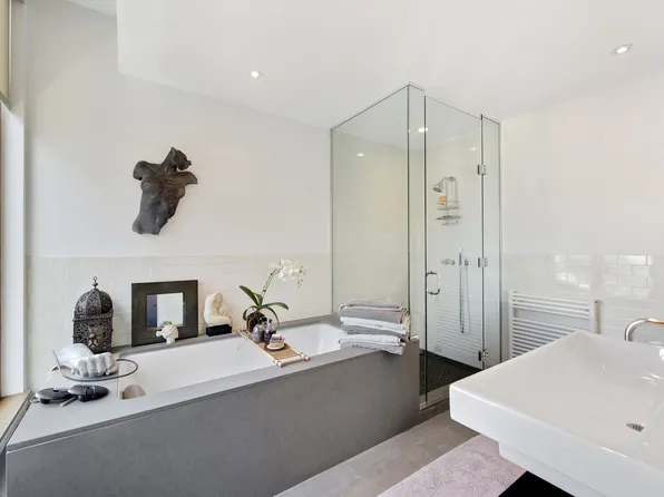 304 Spring Street image 1 of 1