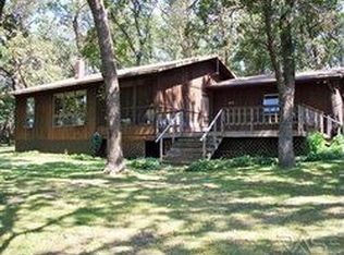 798 E Lake Hendricks Dr, Hendricks, MN 56136