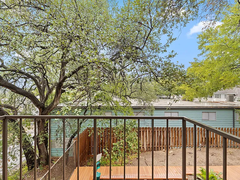 2706 Salado St #210 — Photo 32