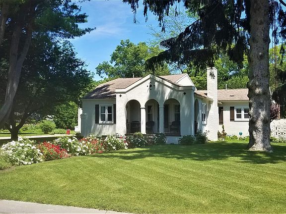 4th image of 660 Plymouth Dr