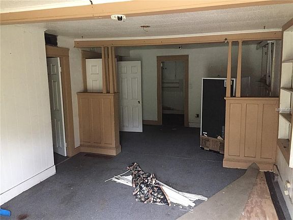 3rd image of 152 Kingston Ave