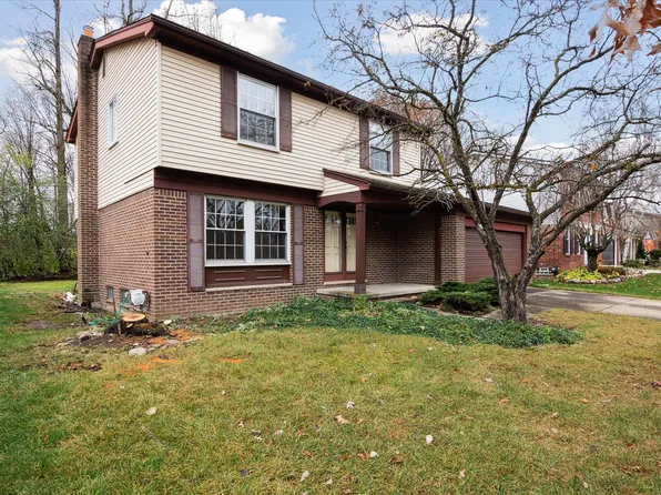 8891 Mayflower Dr, Plymouth, MI 48170