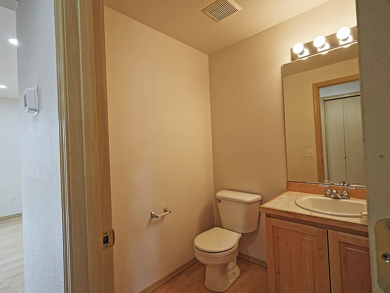 4006 NE 18th St — Photo 21