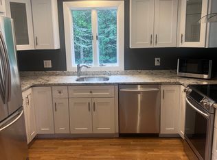 106 Beach St, Foxboro, MA 02035