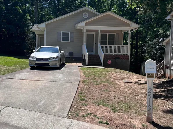2513 Lindbergh St, Durham, NC 27704