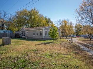 609 E Cherry St, Independence, KS 67301