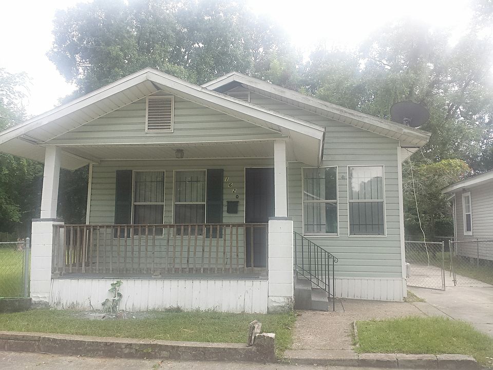 1st image of 1620 W 7th St