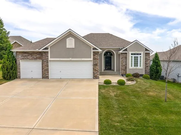 9207 NE 94th Ct, Kansas City, MO 64157