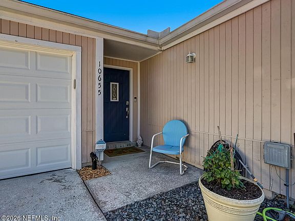 4th image of 10655 LA MANCHA Avenue