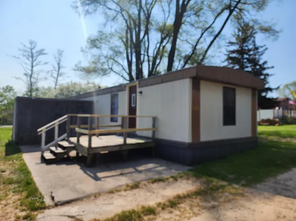 262 S Hayes St, Farwell, MI 48622