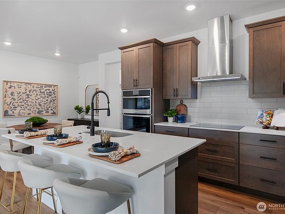 5th image of 592 Sunbeam Place