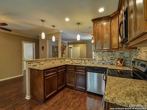 4th image of 6915 N Forest Crest St