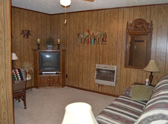 3rd image of 1417 Essex Pl SW #A