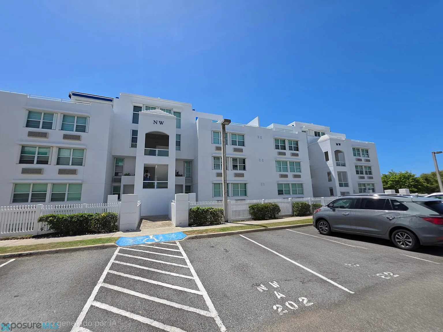 3 bed, 2.0 bath, 1200 sqft, $1,750 — Photo 2