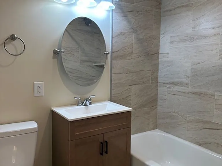130 Adelia St #5 — Photo 6