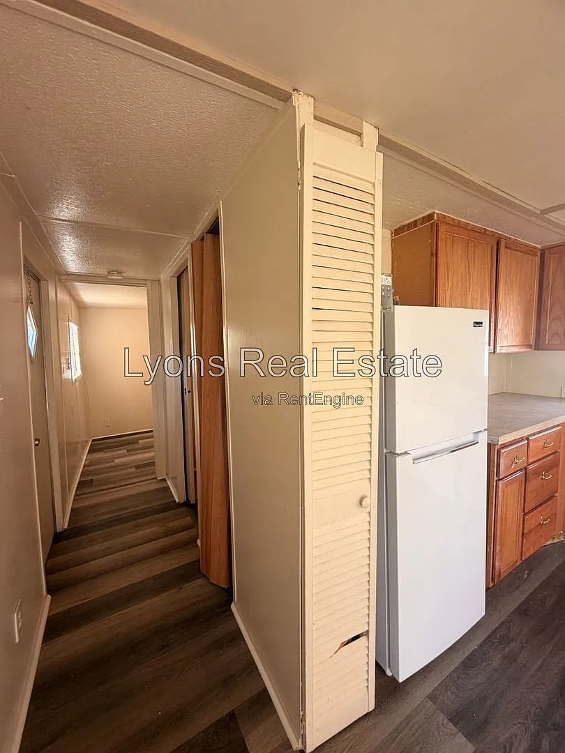 2 bed, 1.0 bath, 480 sqft, $795 — Photo 3