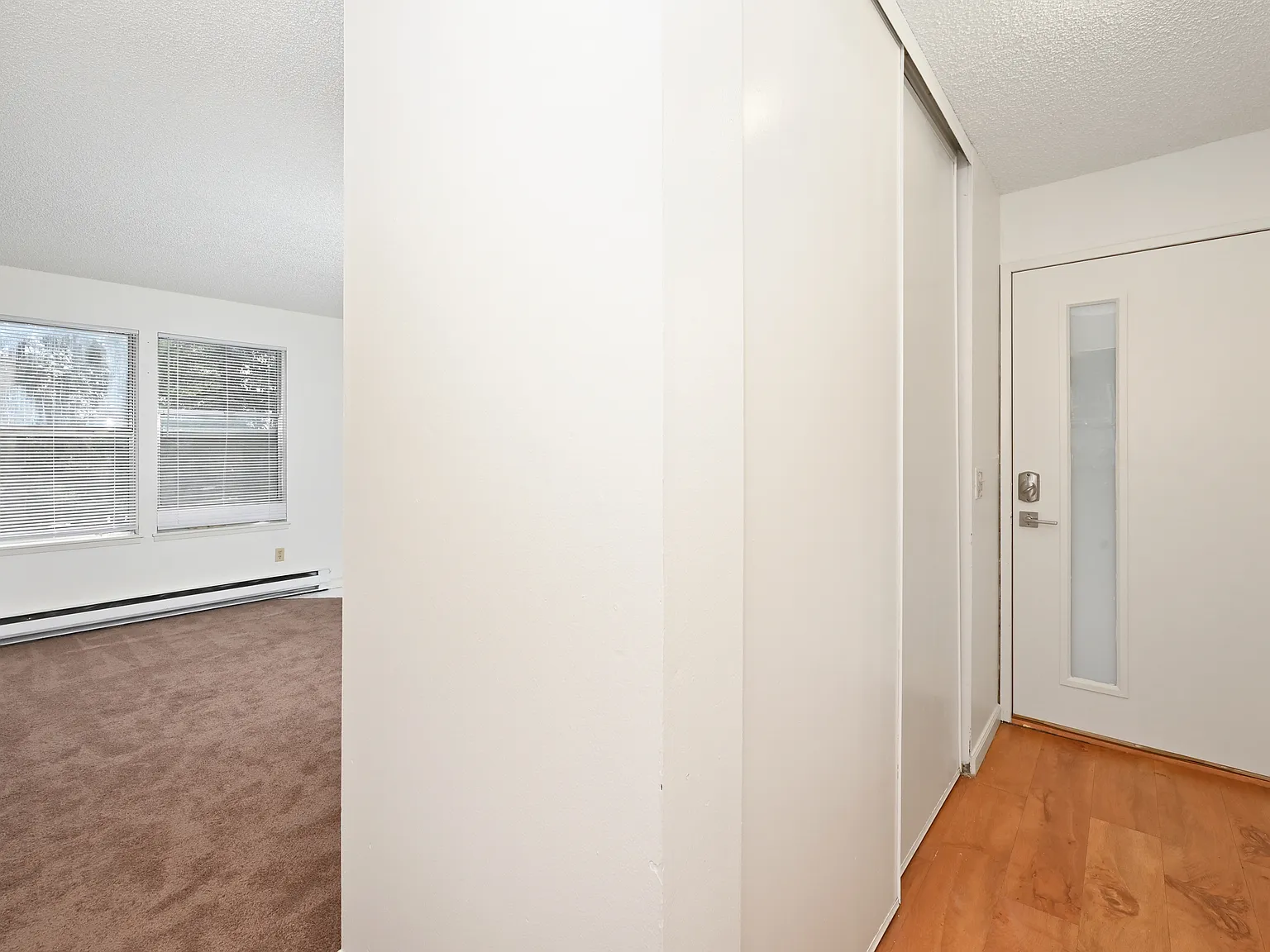 2 bed, 1150 sqft, $2,400 — Photo 3