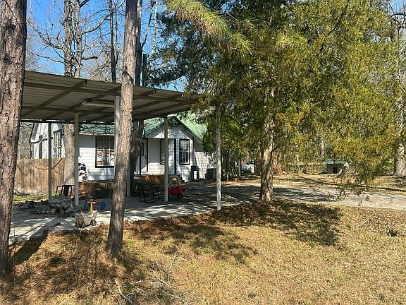3rd image of 25725 Dogwood Ln