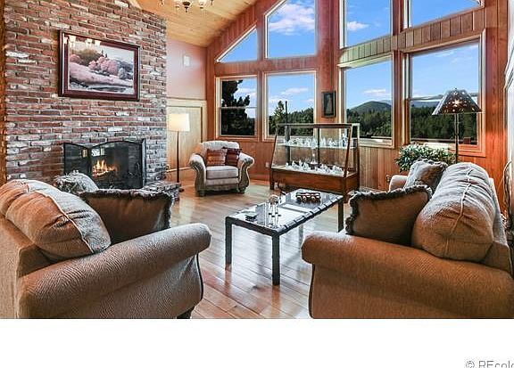 2nd image of 387 Delwood Dr