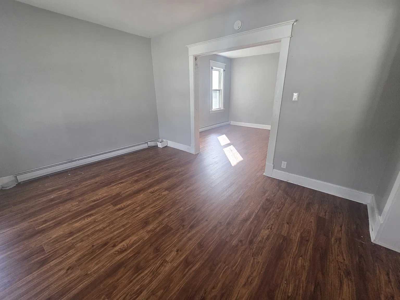 3 bed, 1200 sqft, $1,550 — Photo 3
