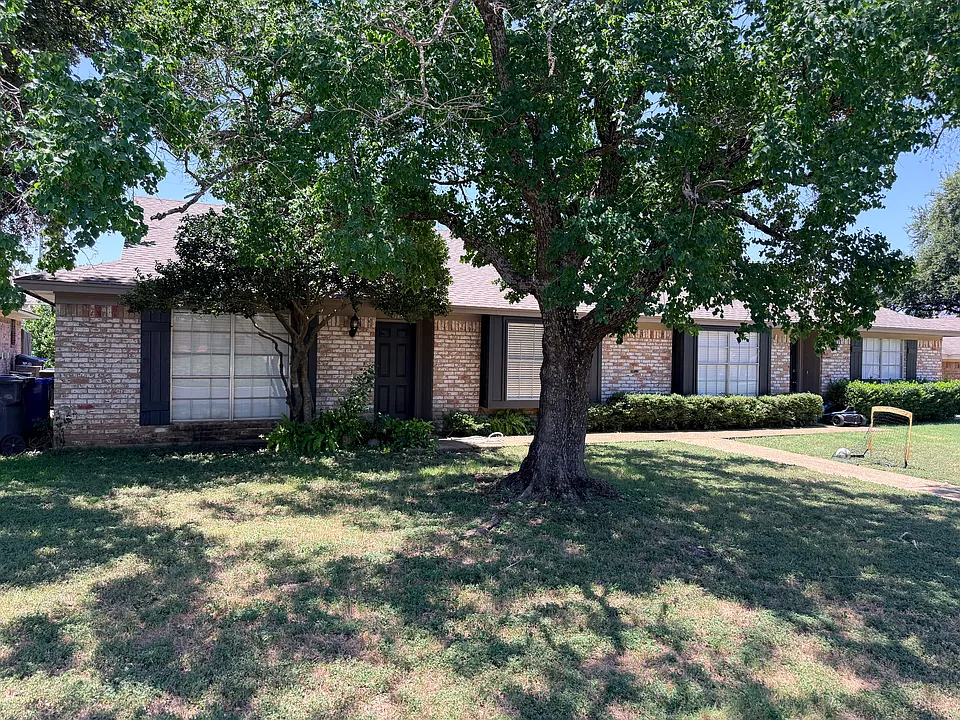 329 Mill Creek Cir
