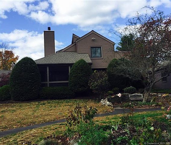 1st image of 54 Hollister Way S #54